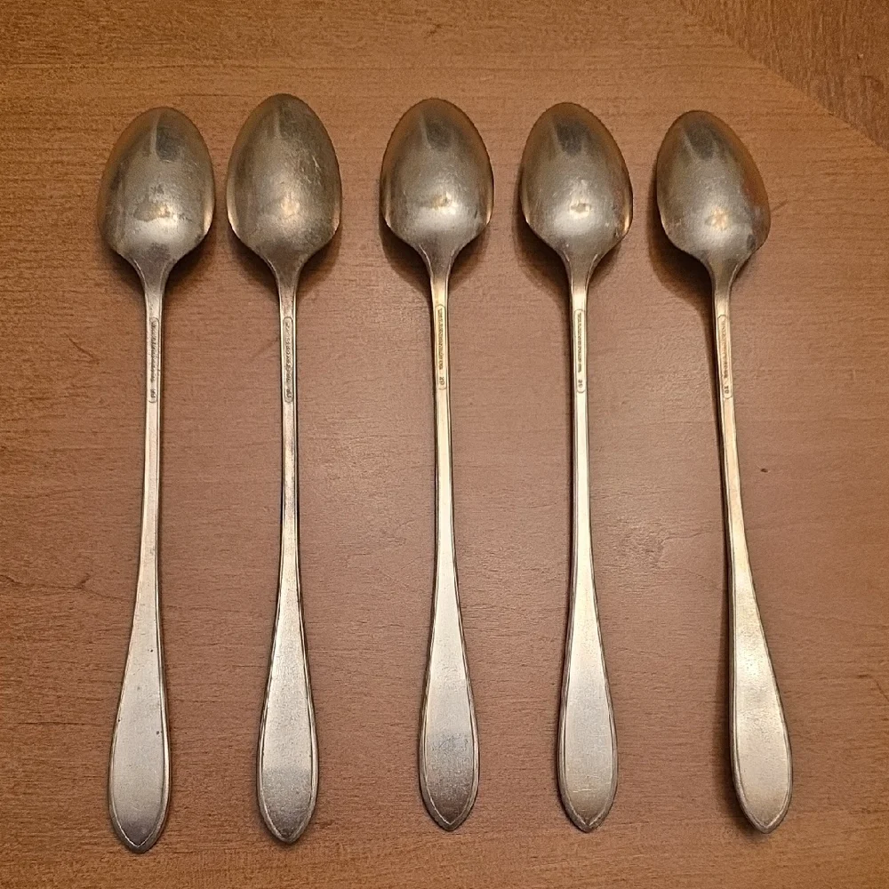 Elegant Silver Teaspoon Set - Picture 6 of 10